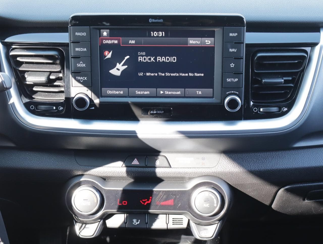 2019 Kia Stonic - 18