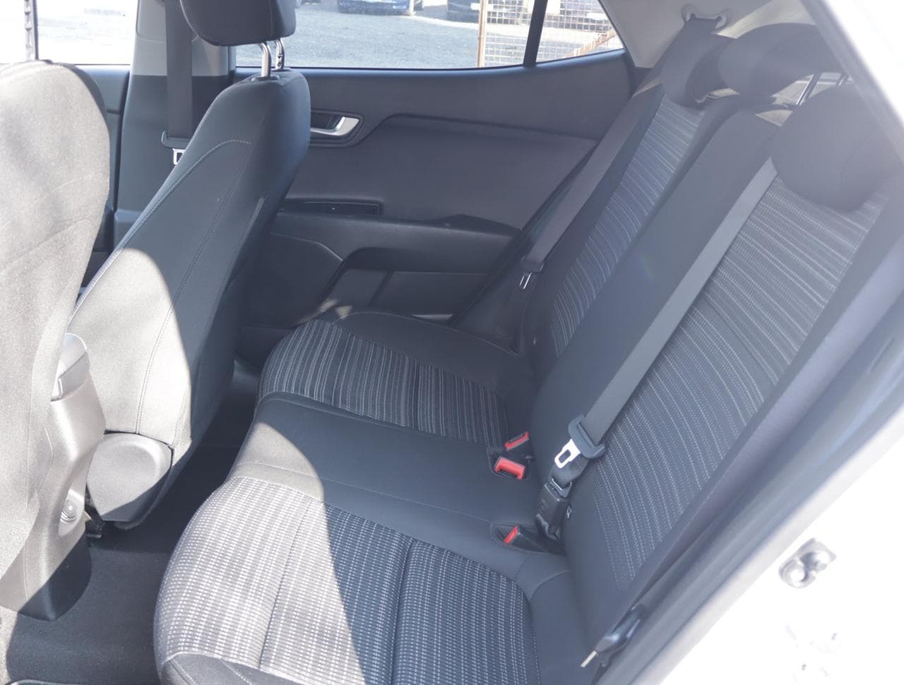 2019 Kia Stonic - 15