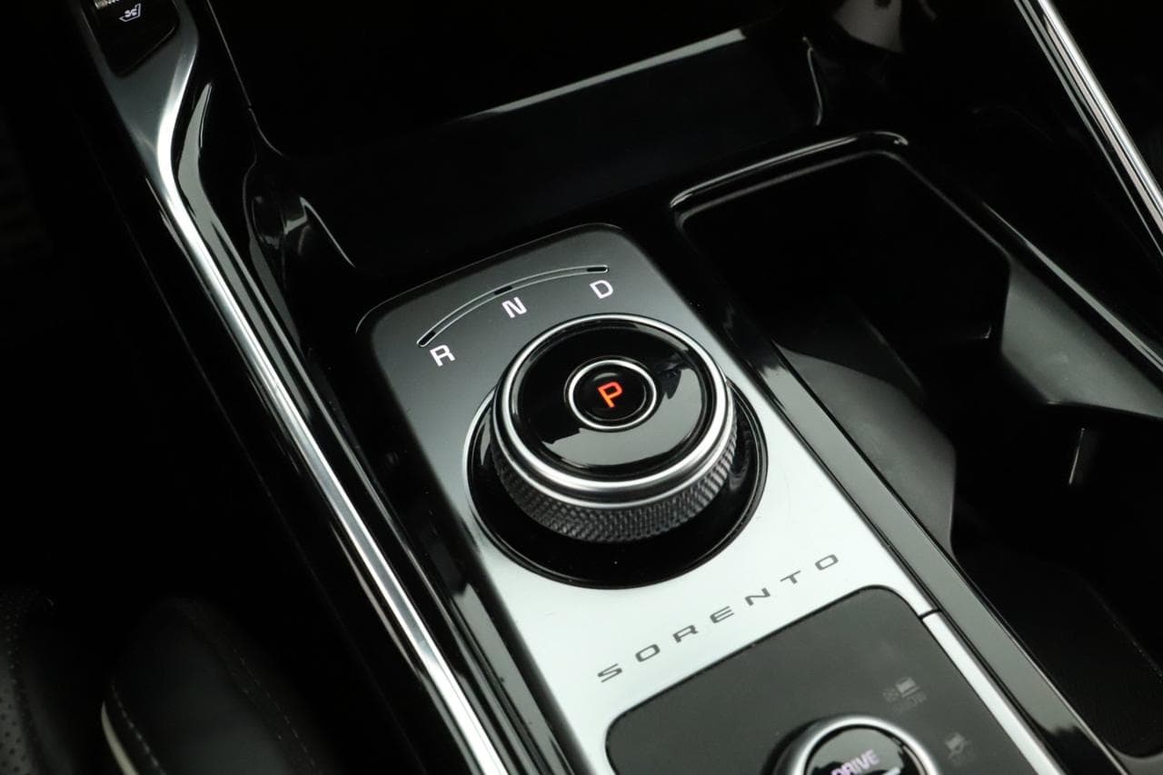 2021 Kia Sorento - 16