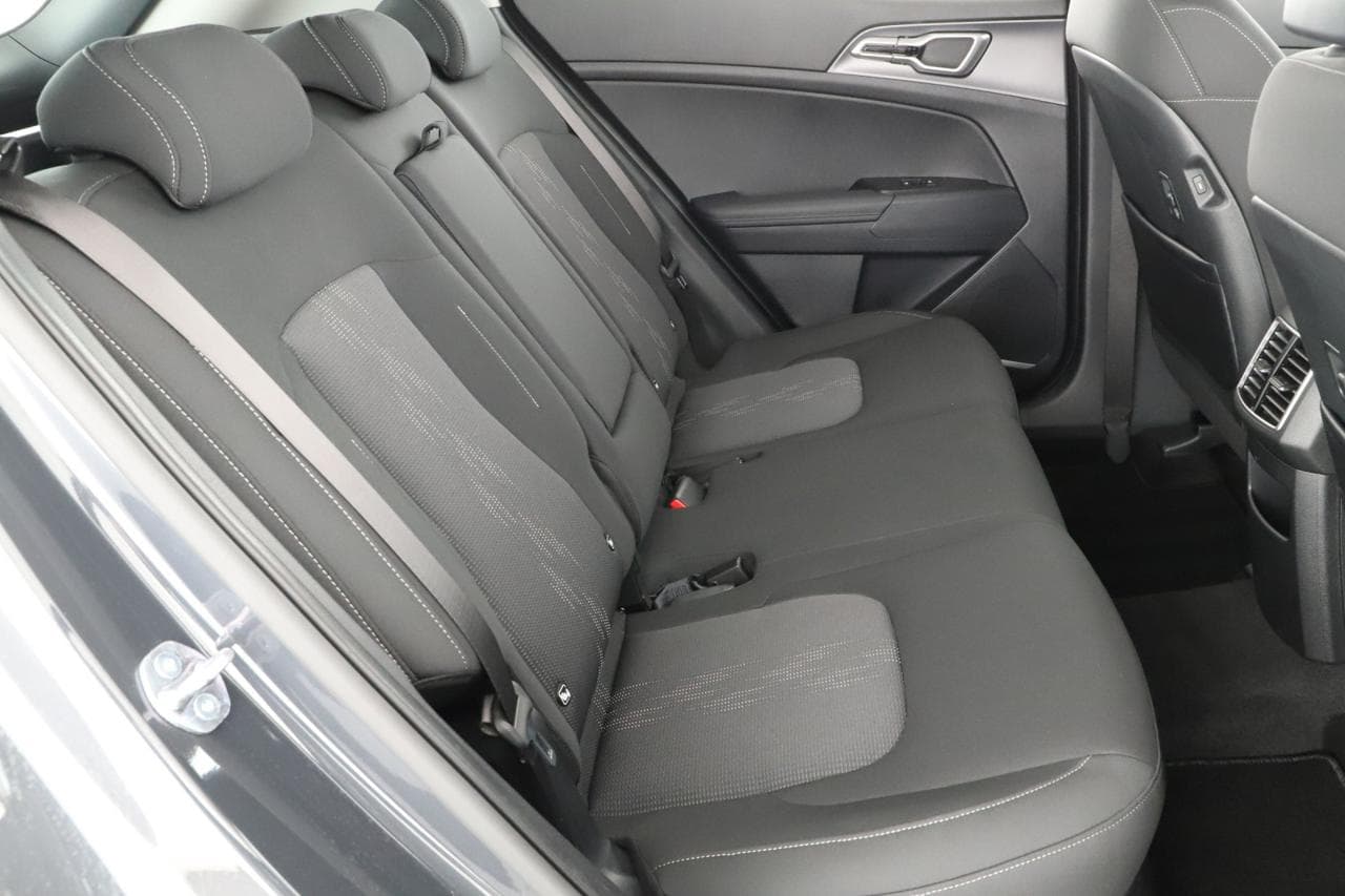 2025 Kia Sportage - 11