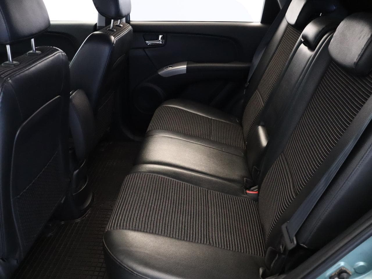 2006 Kia Sportage - 13