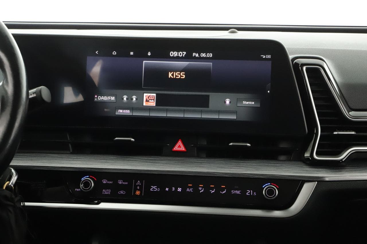 2022 Kia Sportage - 16