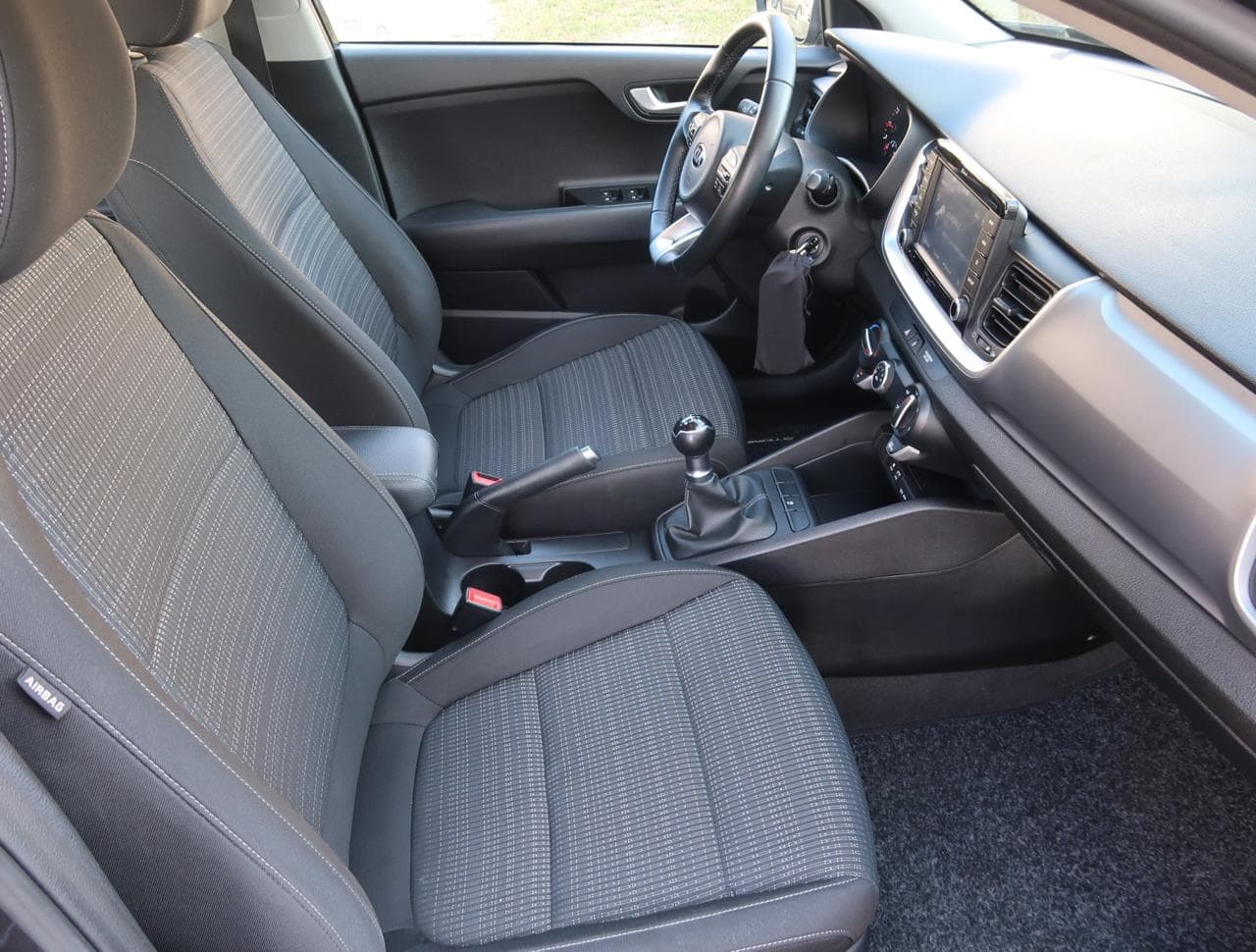 2018 Kia Stonic - 12