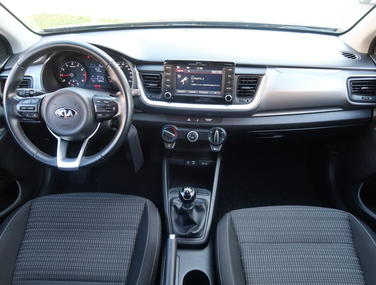 2018 Kia Stonic - 10