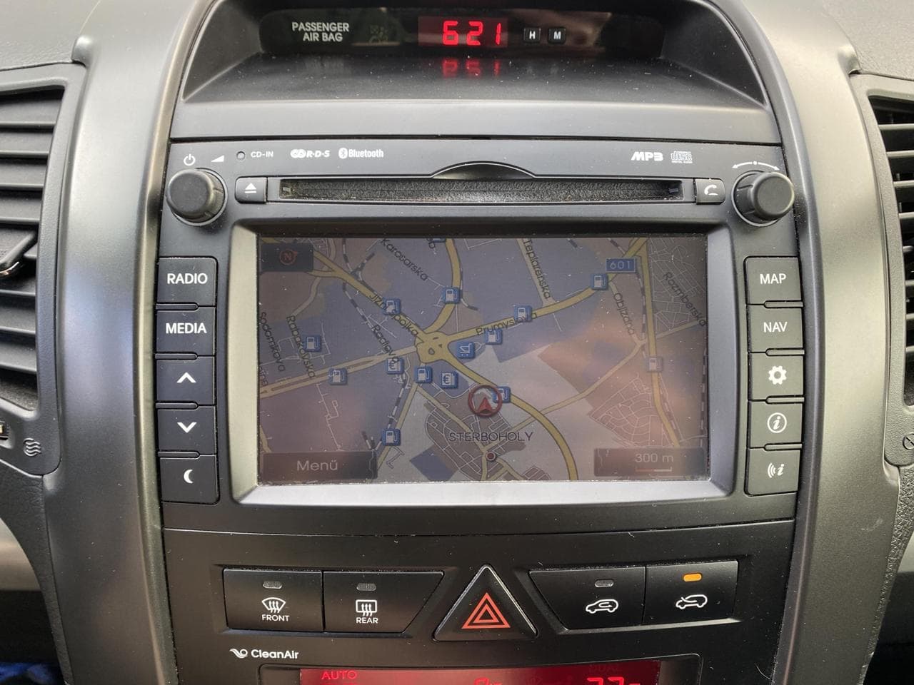 2011 Kia Sorento - 33