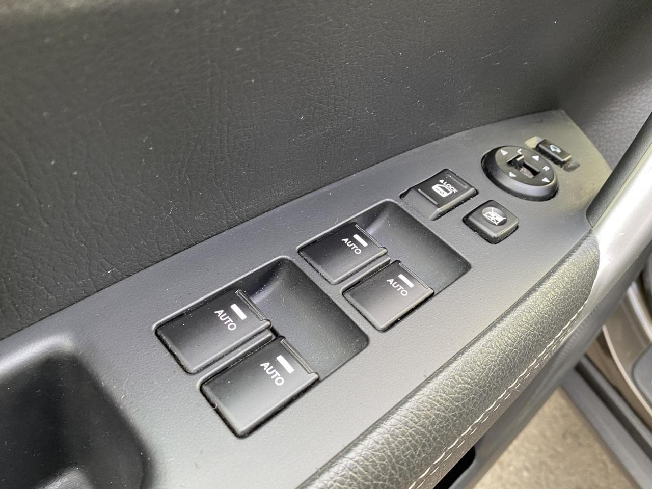 2011 Kia Sorento - 25