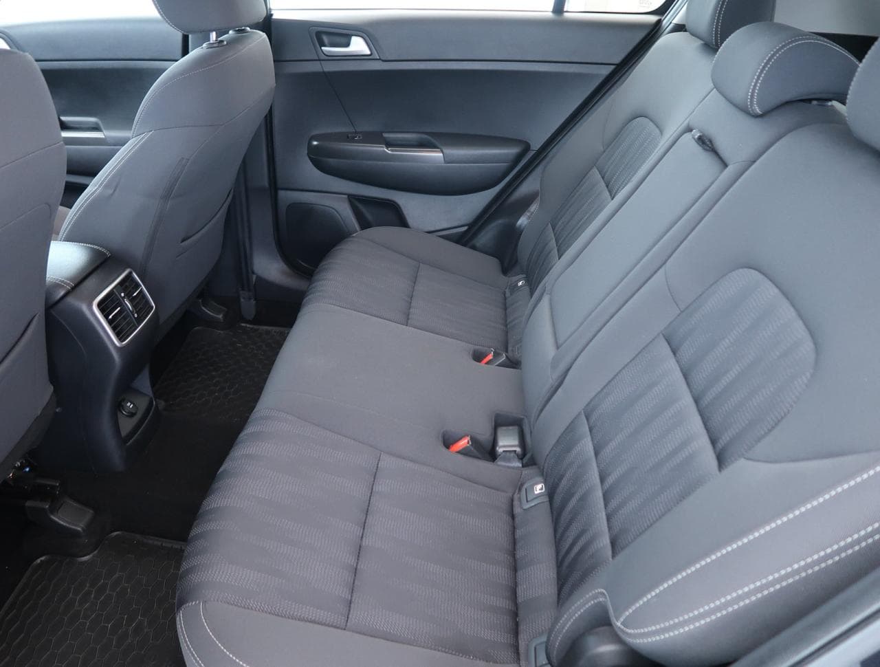 2018 Kia SPORTAGE - 15