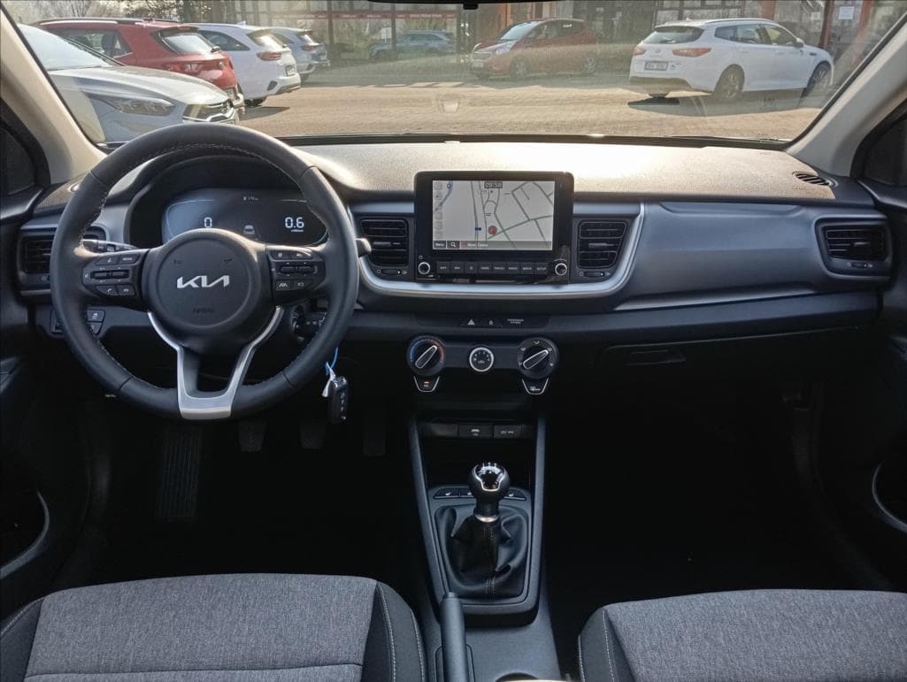 2025 Kia STONIC - 17