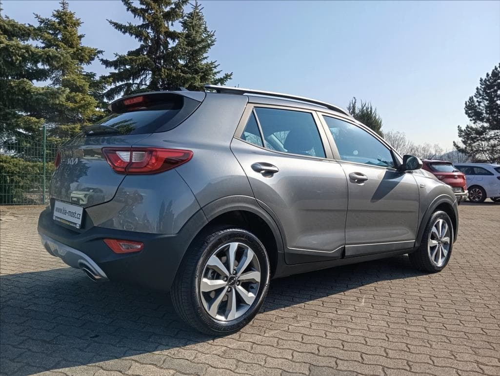2025 Kia STONIC - 10
