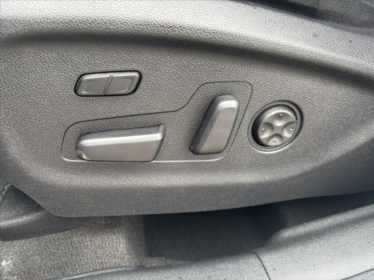 2016 Kia Sorento - 21