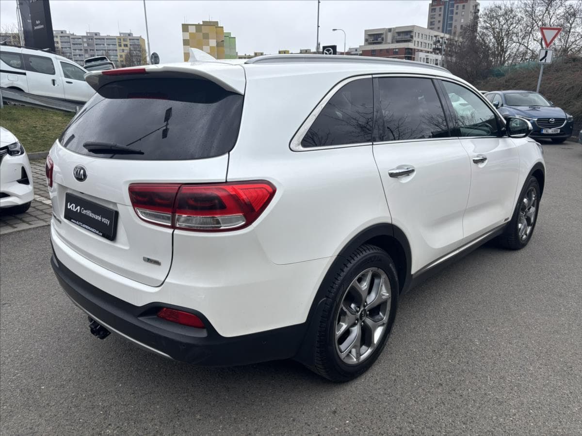 2016 Kia Sorento - 9