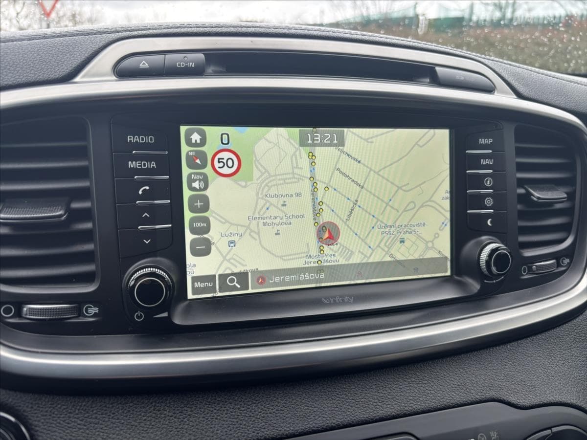 2016 Kia Sorento - 39