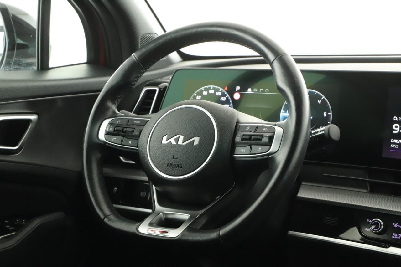 2022 Kia SPORTAGE - 14