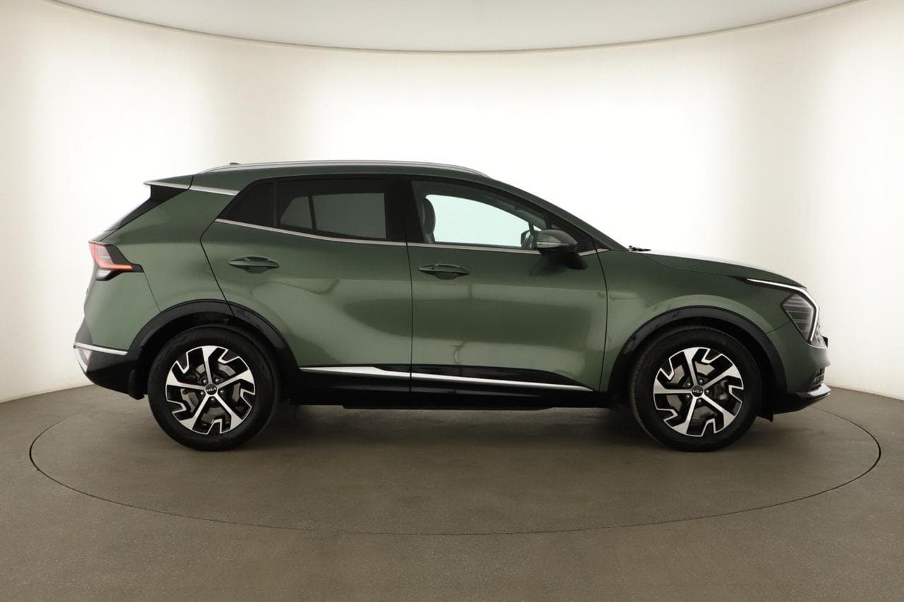 2023 Kia SPORTAGE - 8