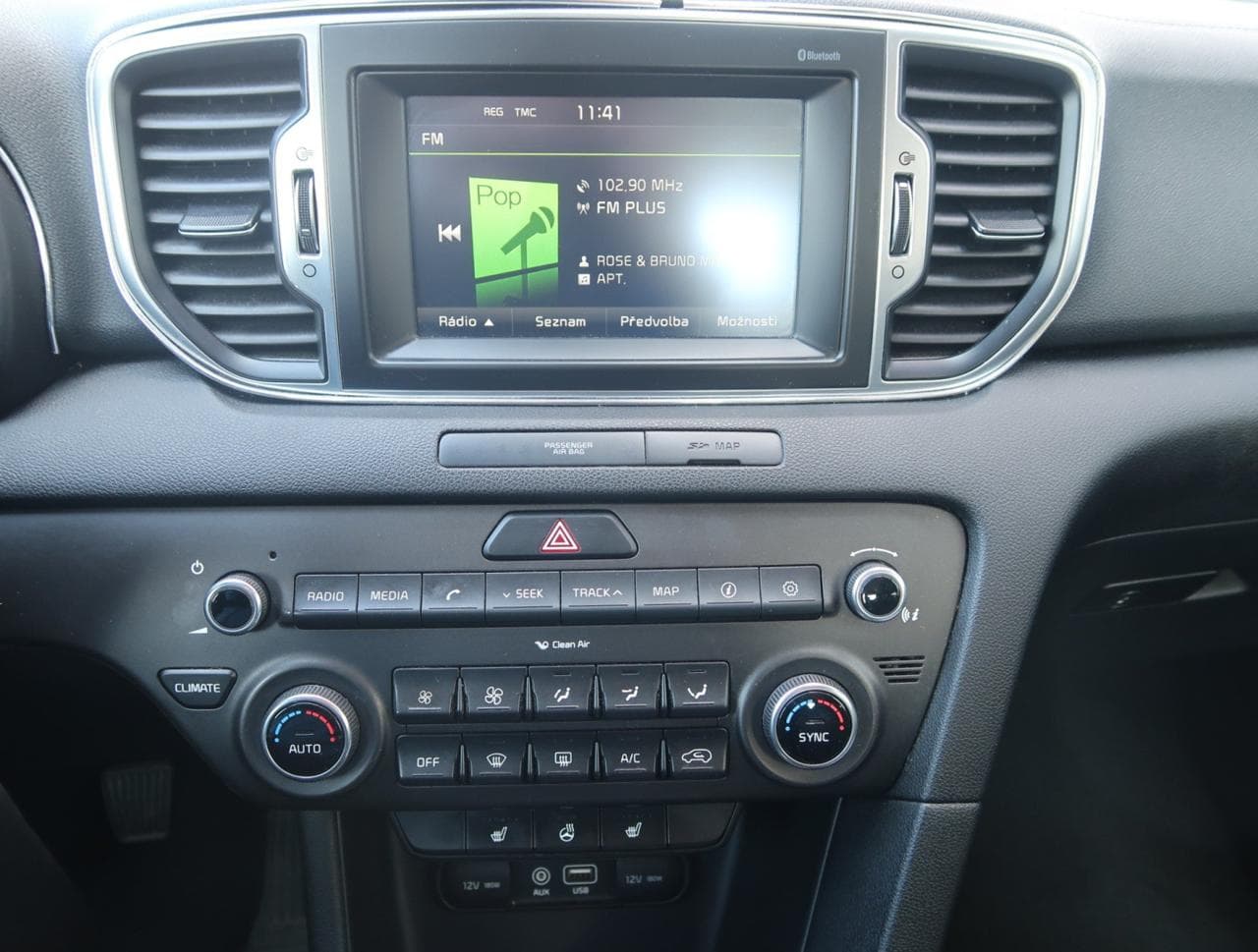 2017 Kia SPORTAGE - 18
