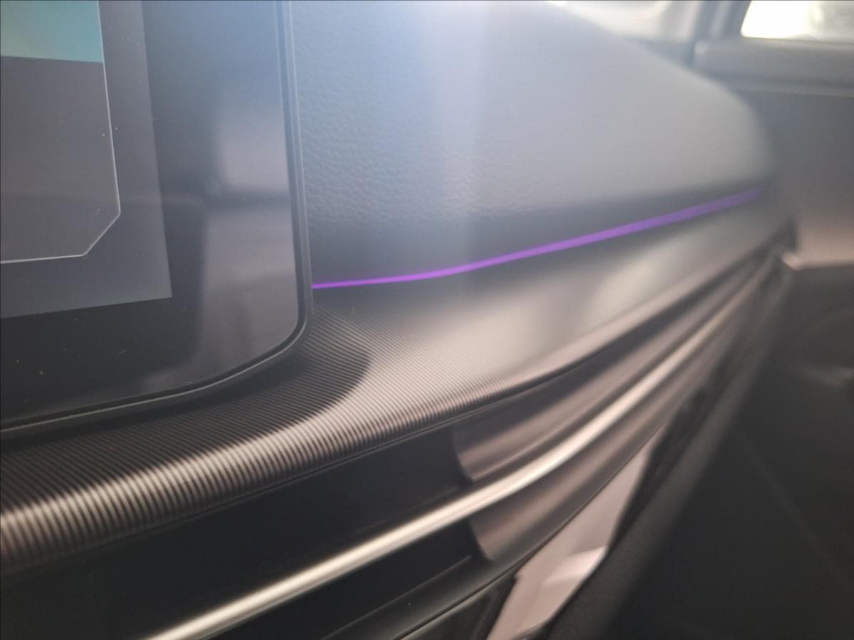 2025 Kia SPORTAGE - 17