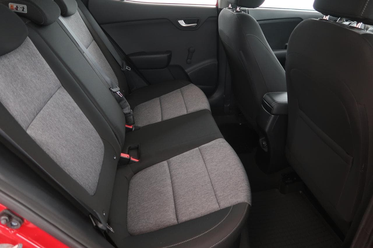 2019 Kia Stonic - 13