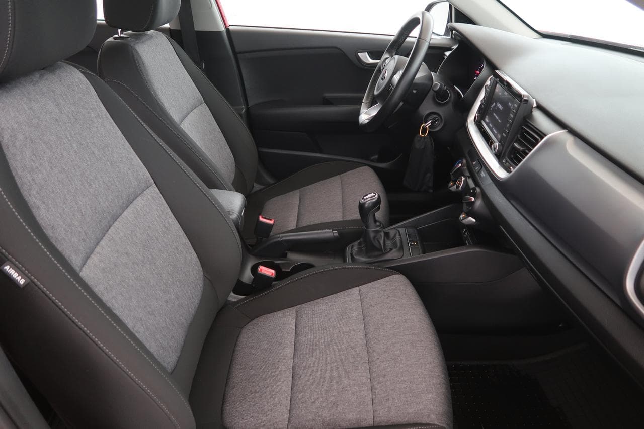 2019 Kia Stonic - 12