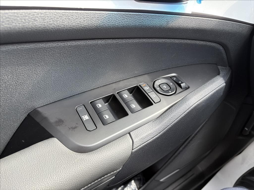 2026 Kia SPORTAGE - 14