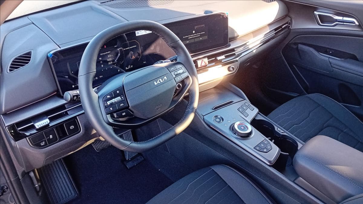 2026 Kia SPORTAGE - 8