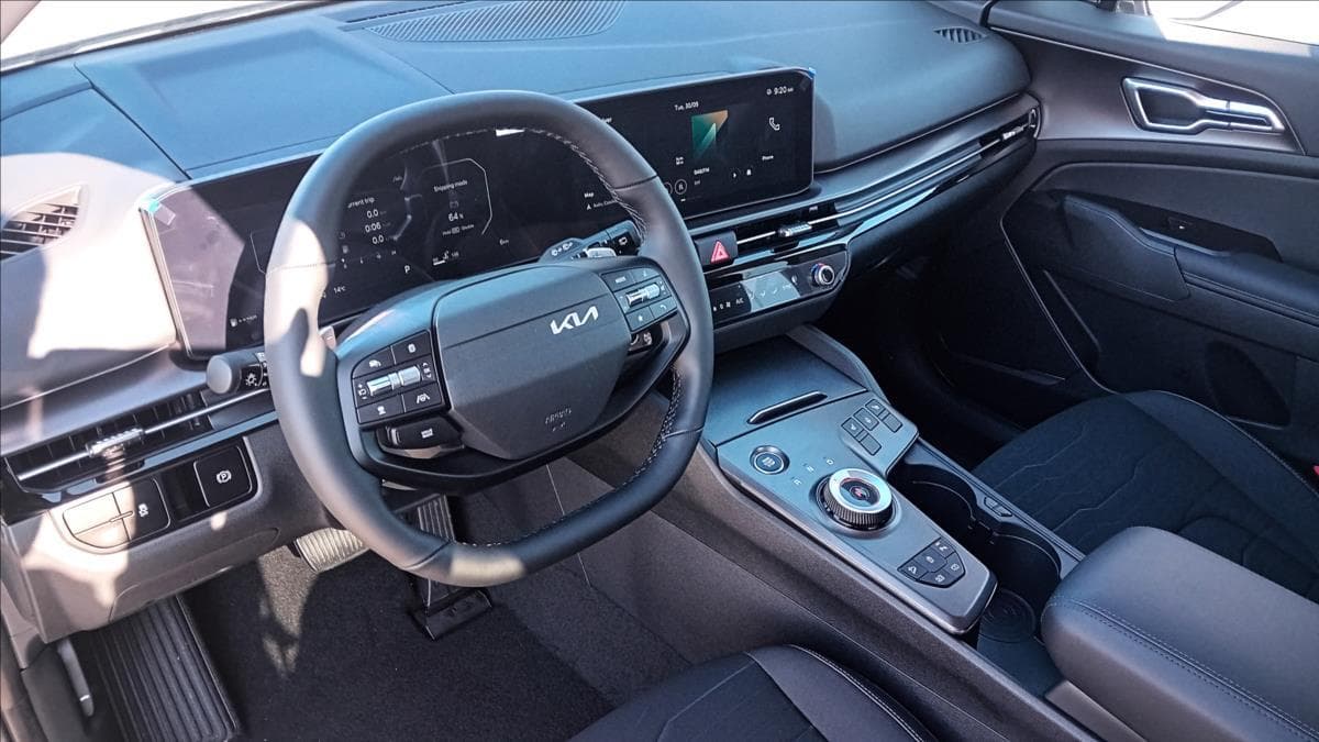 2026 Kia SPORTAGE - 9