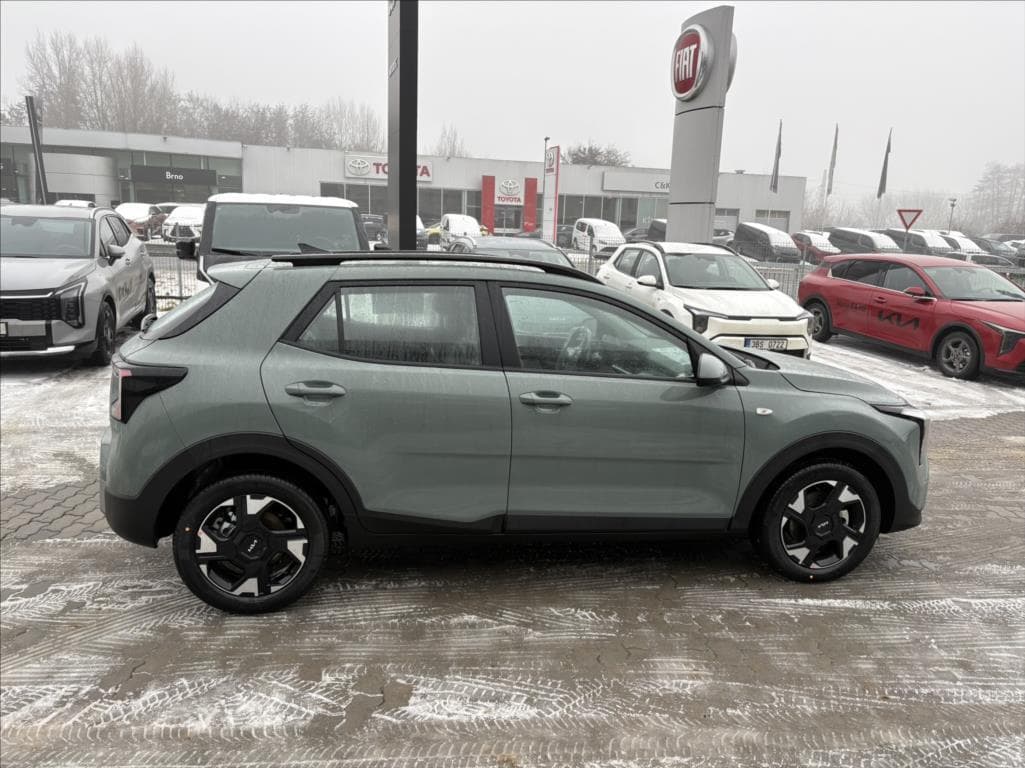 2026 Kia STONIC - 8