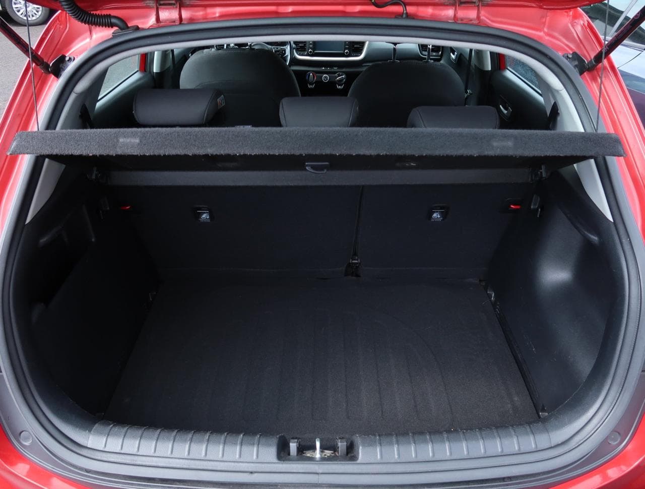2018 Kia STONIC - 31