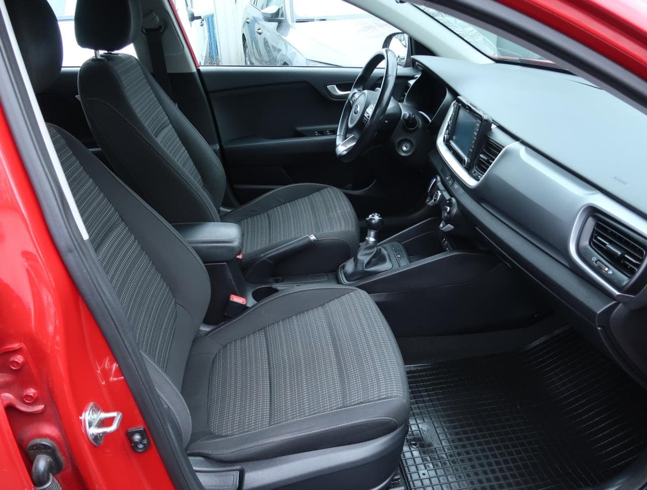 2018 Kia STONIC - 21