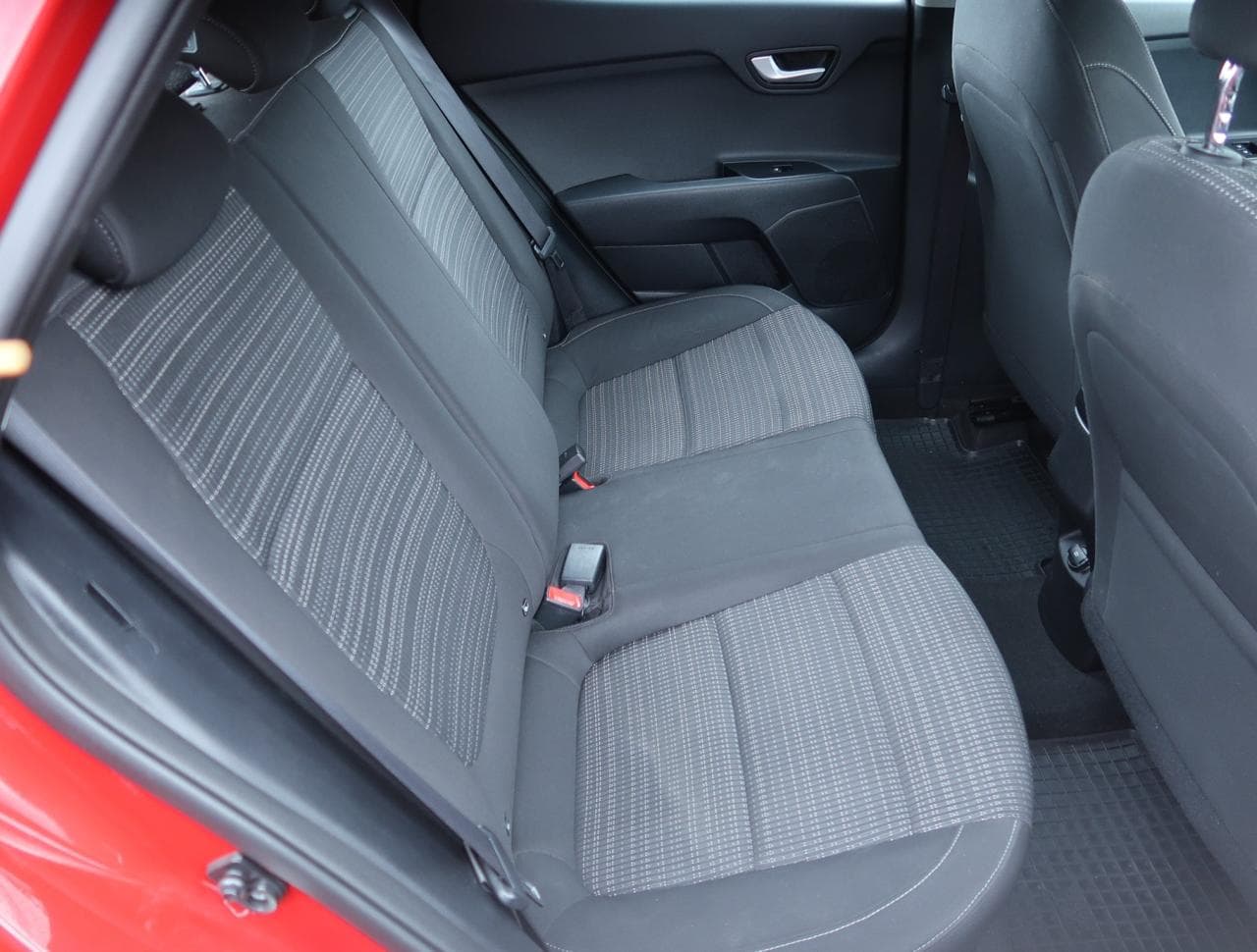 2018 Kia STONIC - 23