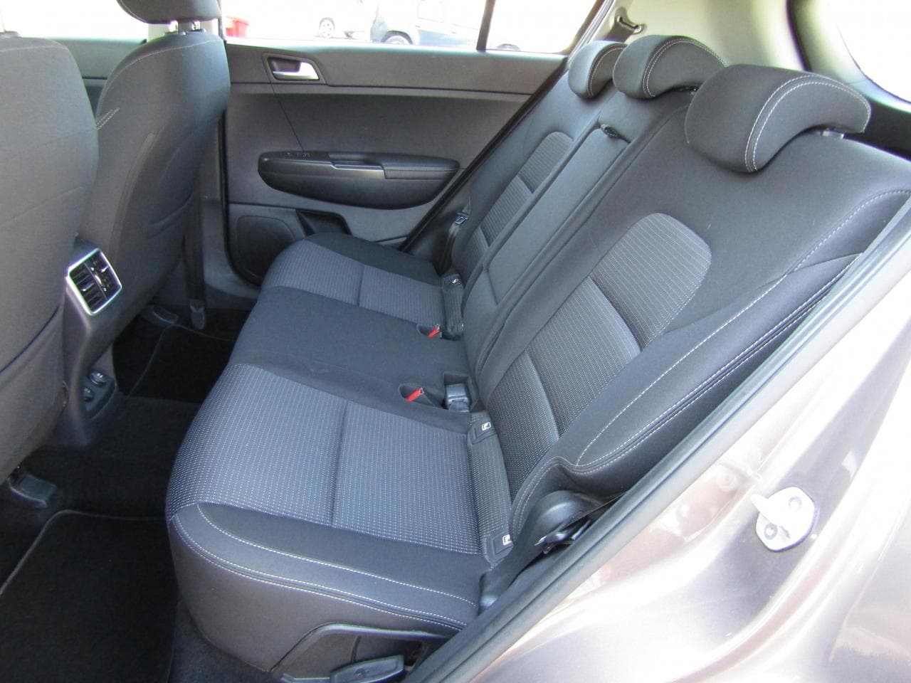 2019 Kia SPORTAGE - 10