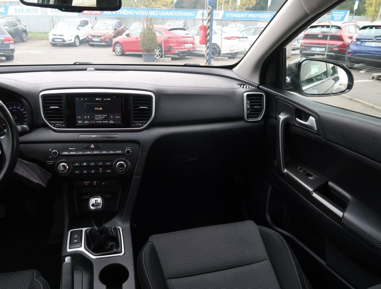2019 Kia SPORTAGE - 11