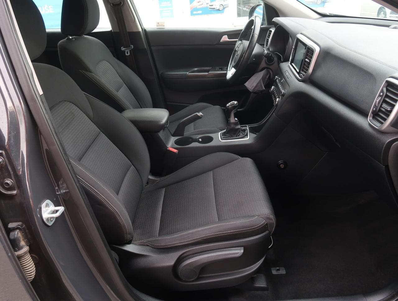 2019 Kia SPORTAGE - 12