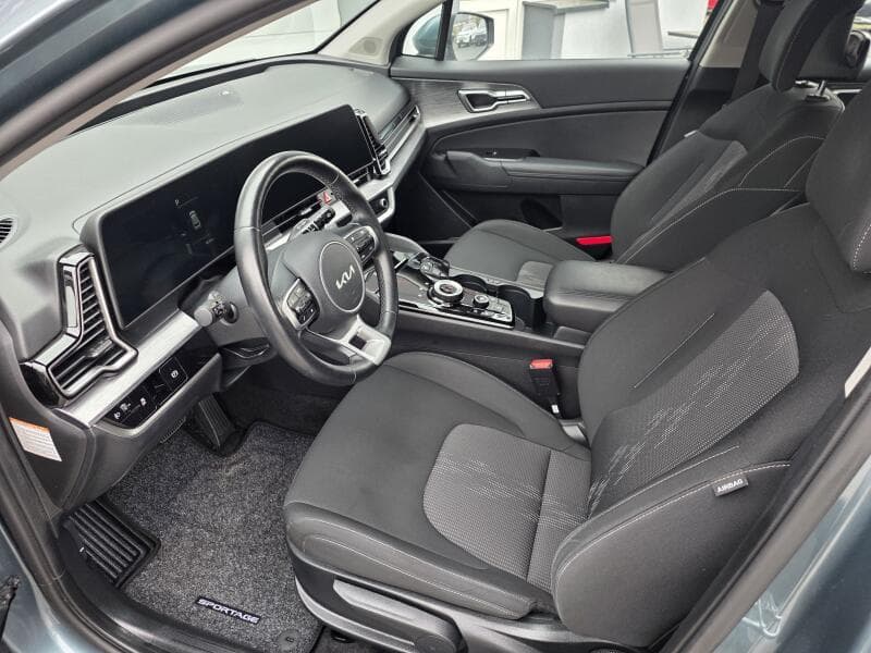 2023 Kia SPORTAGE - 13