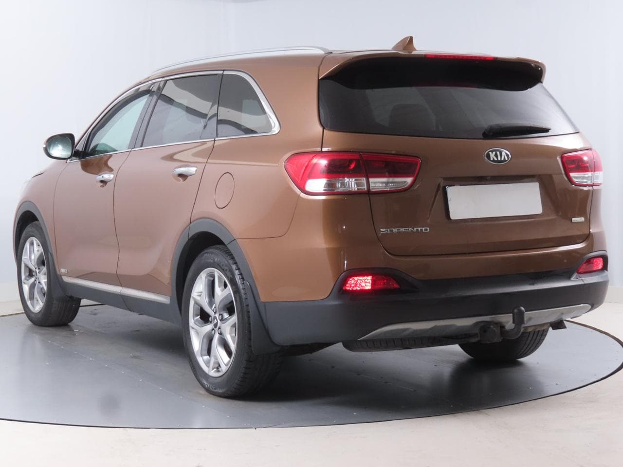 2018 Kia SORENTO - 8