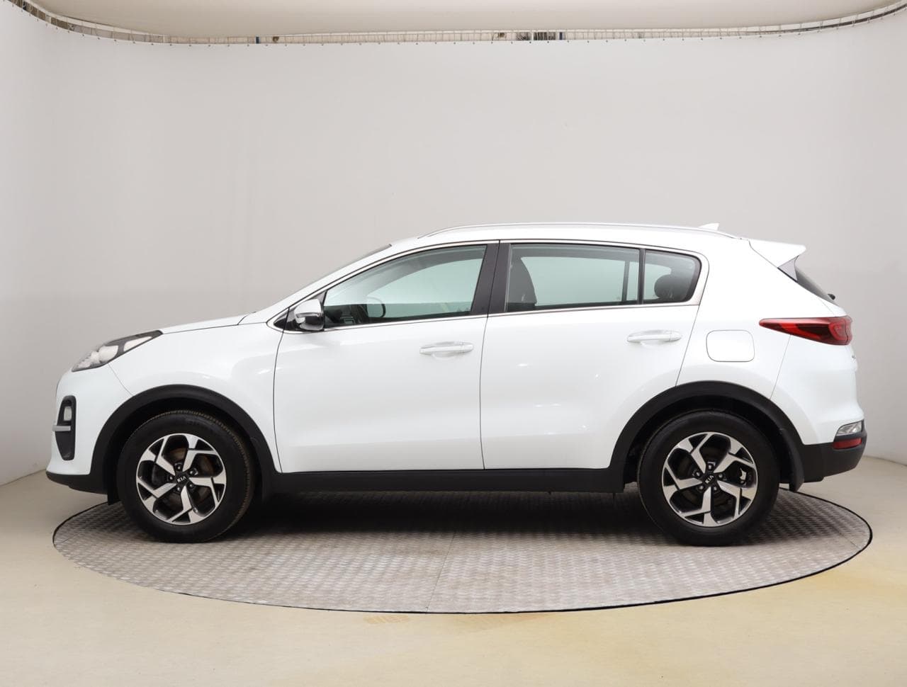 2019 Kia SPORTAGE - 4