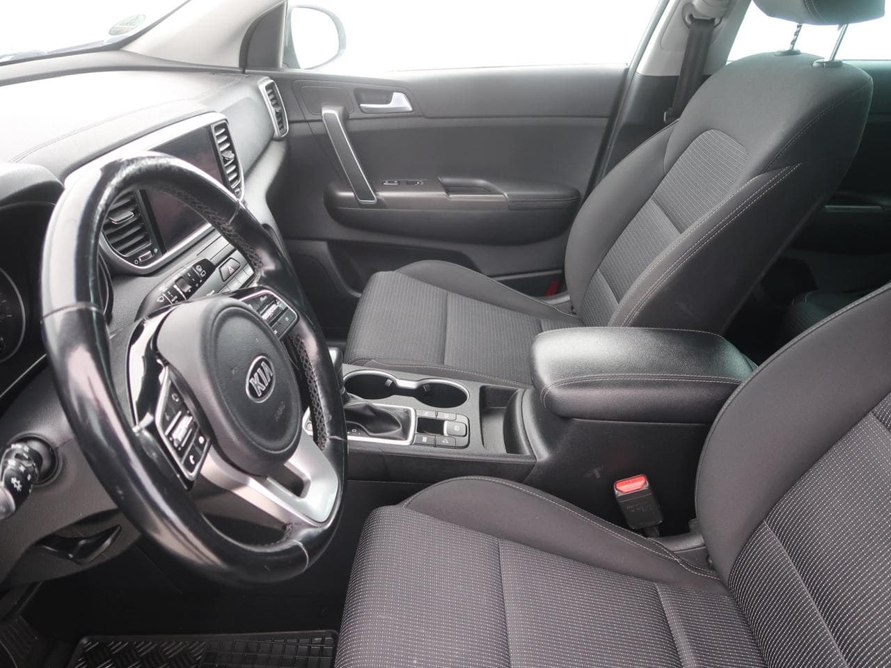 2021 Kia SPORTAGE - 19
