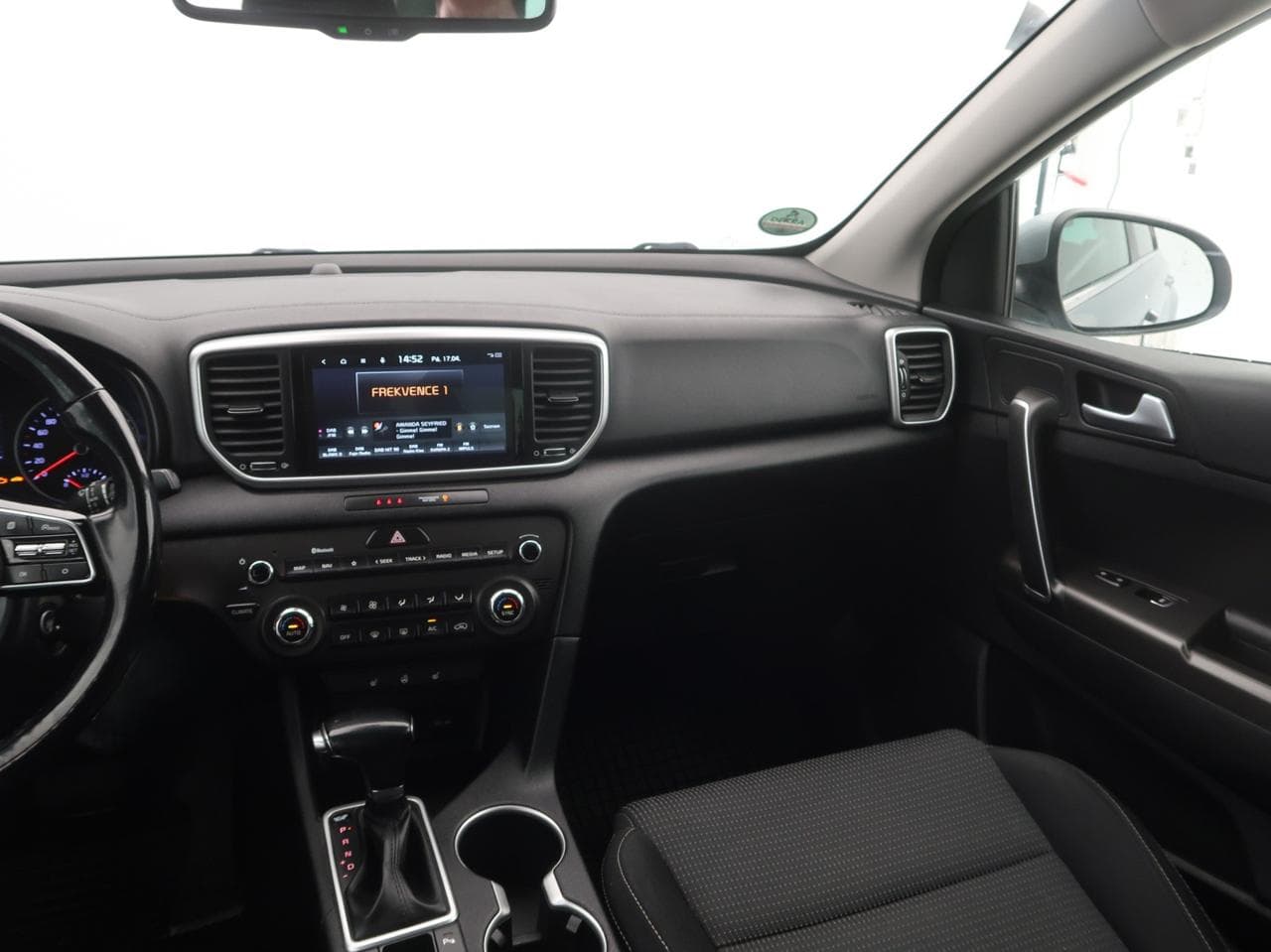 2021 Kia SPORTAGE - 11