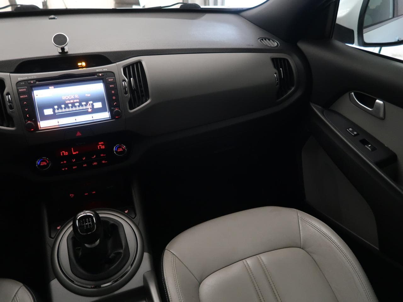 2014 Kia SPORTAGE - 11