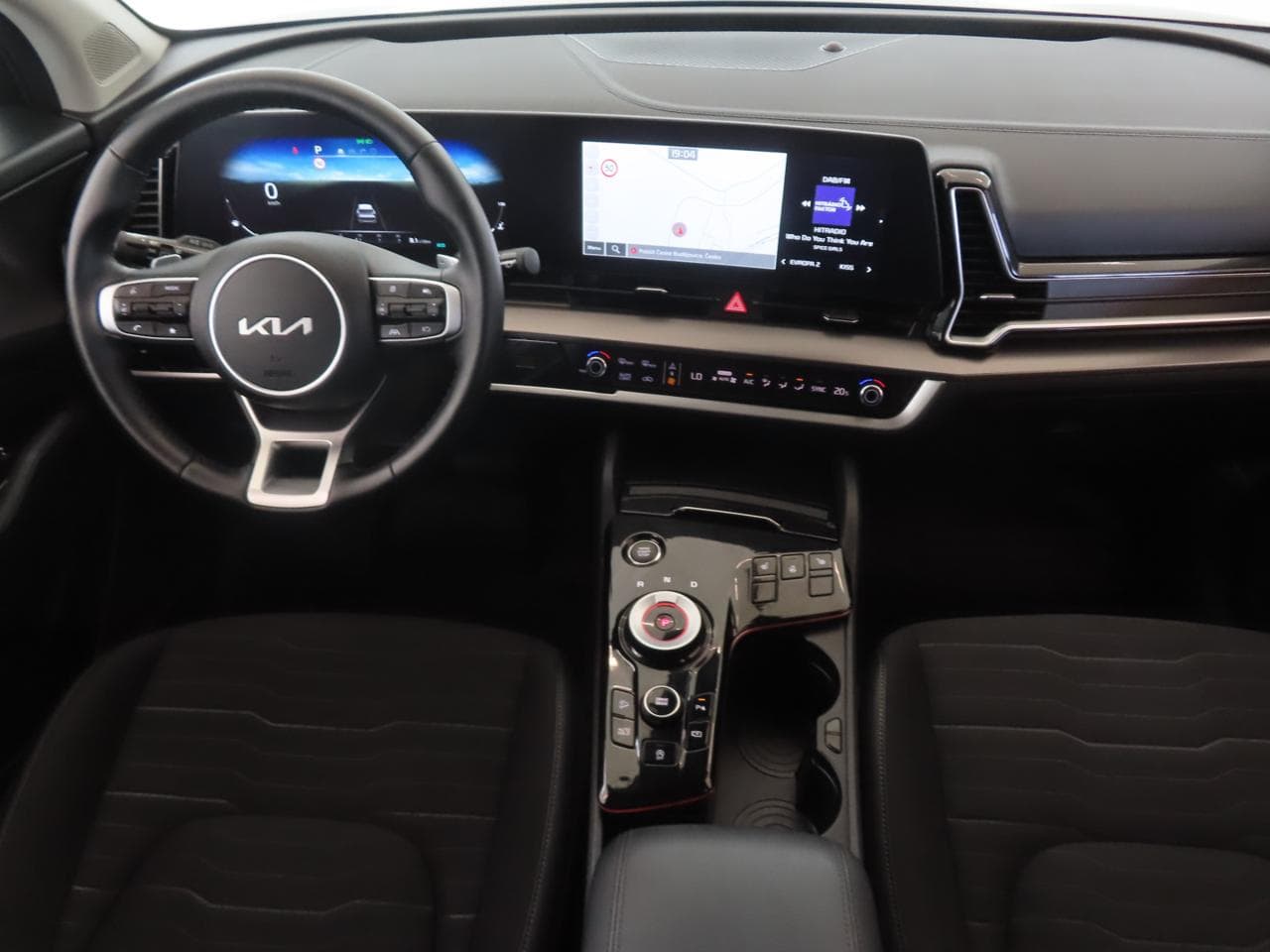 2025 Kia SPORTAGE - 14
