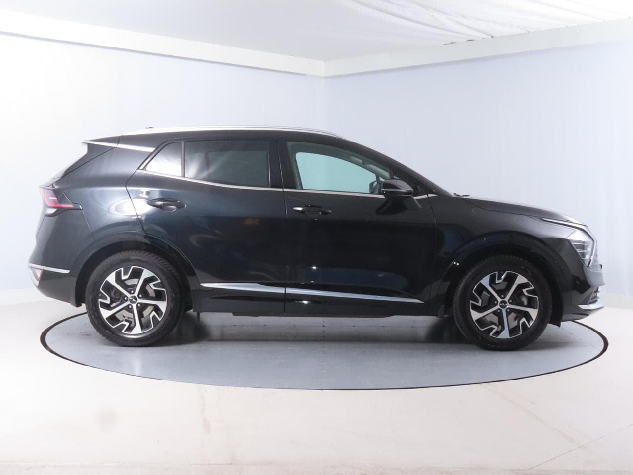 2025 Kia SPORTAGE - 10
