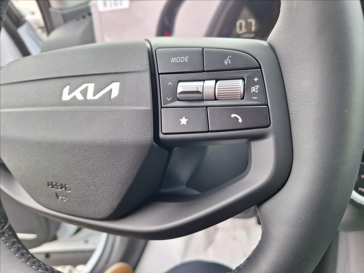 2026 Kia SPORTAGE - 12
