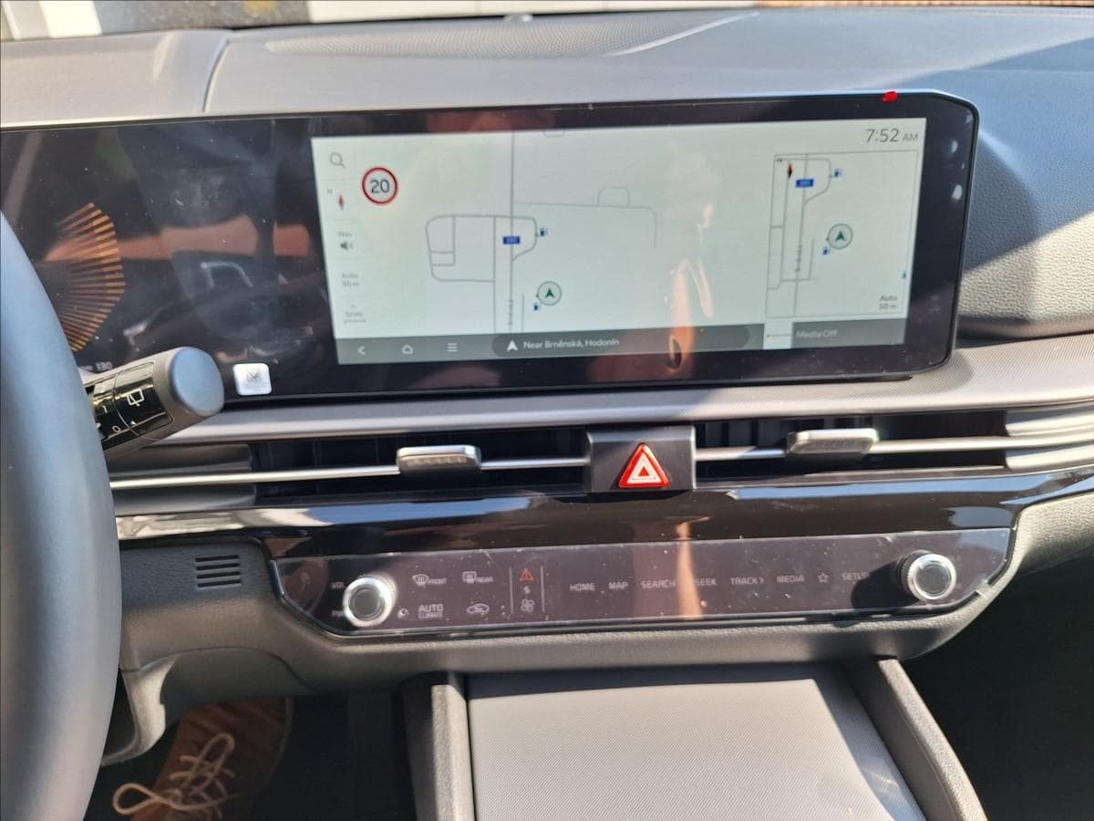 2026 Kia SPORTAGE - 17