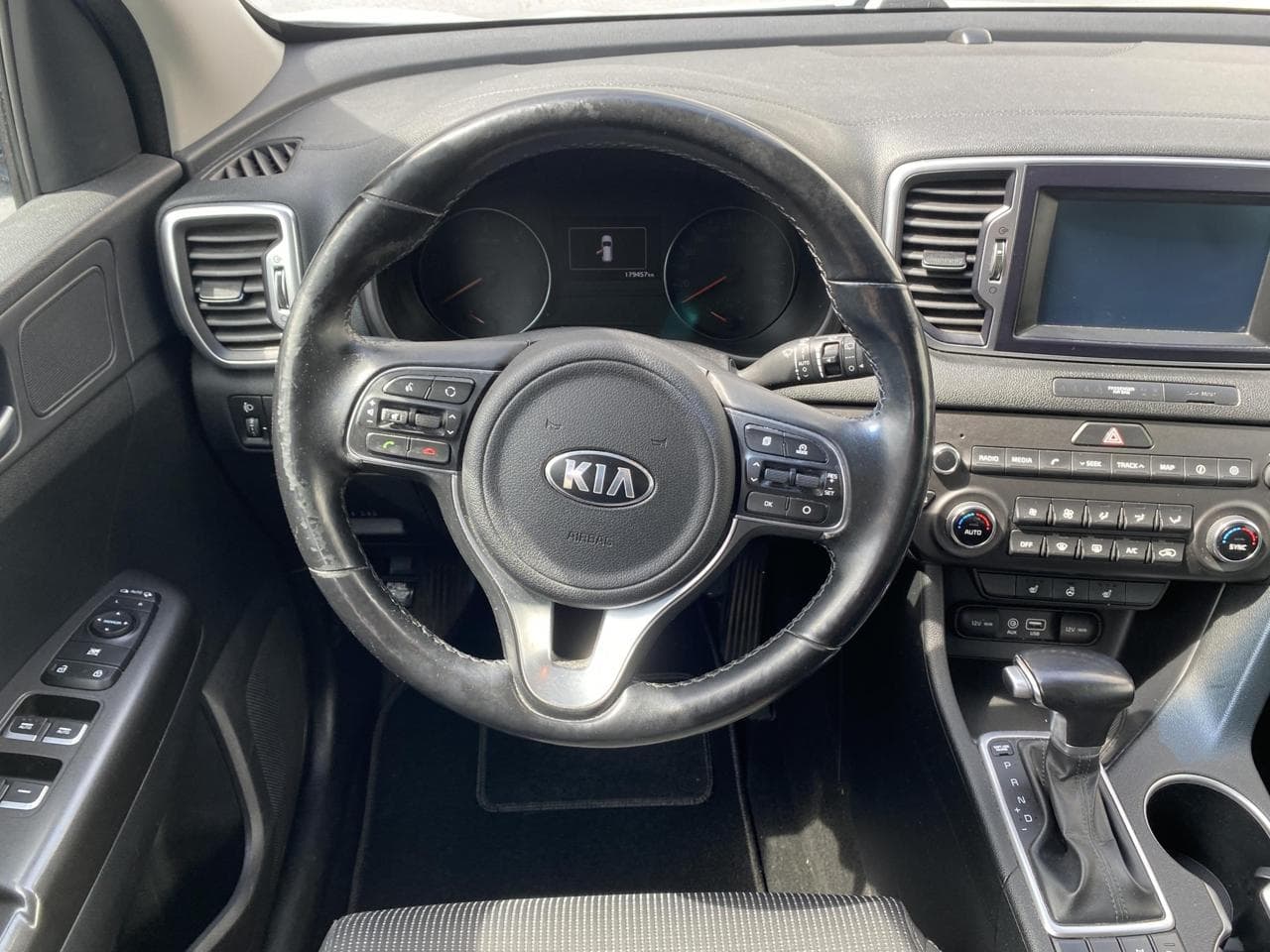 2018 Kia SPORTAGE - 11