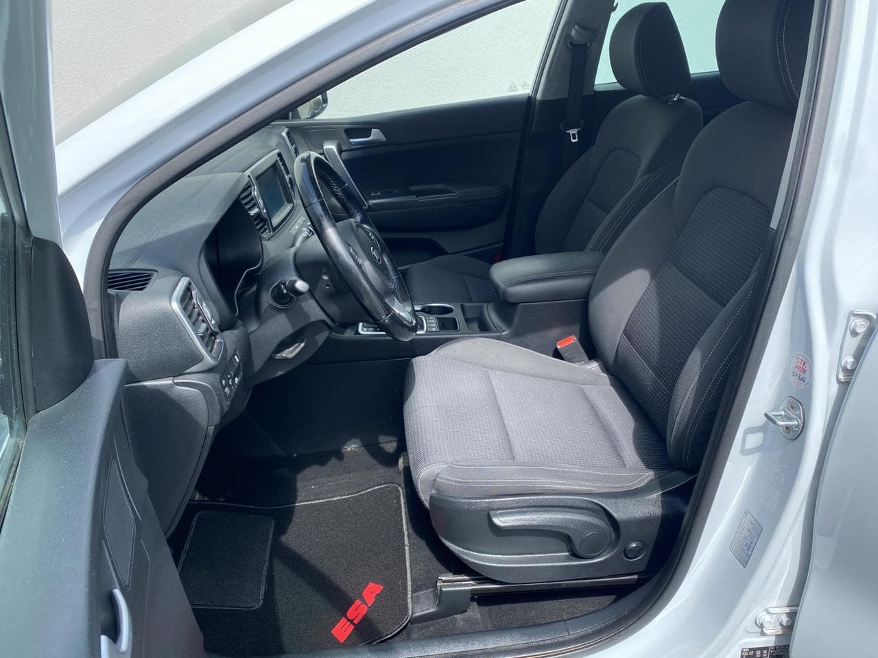 2018 Kia SPORTAGE - 9