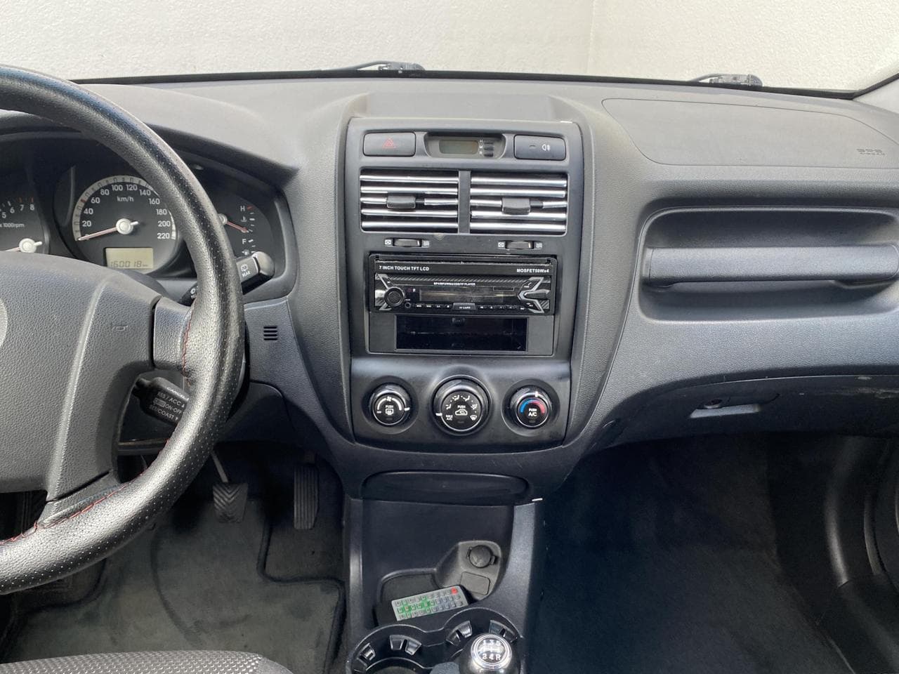 2005 Kia SPORTAGE - 12