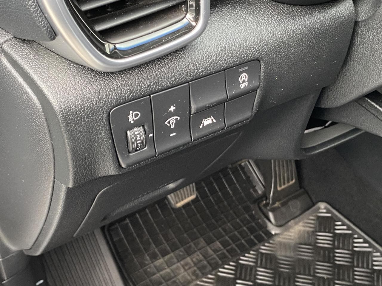 2019 Kia SPORTAGE - 12