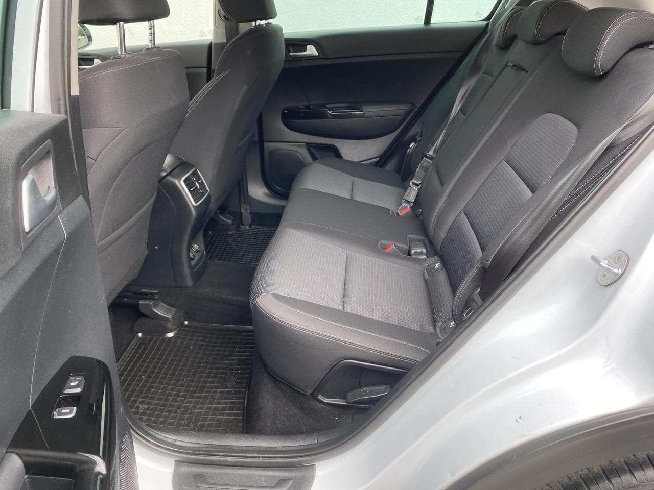 2019 Kia SPORTAGE - 10