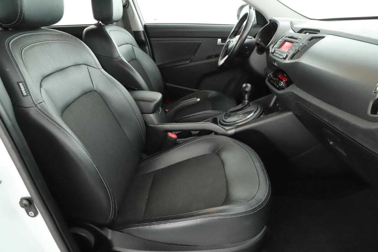 2012 Kia SPORTAGE - 11