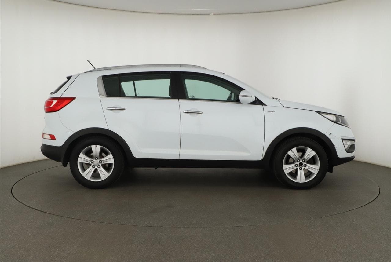 2010 Kia SPORTAGE - 8