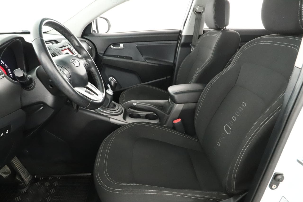 2010 Kia SPORTAGE - 13